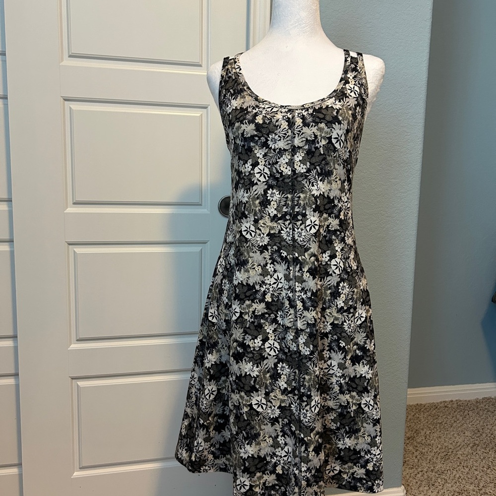 PATAGONIA Floral Sleeveless Athletic Sports Dress - S